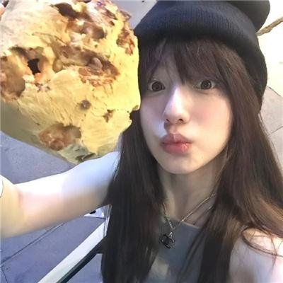 寂静的房子海报